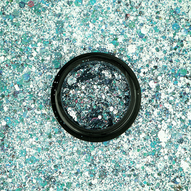 GALAXY GLITTER EFFECT GREEN
